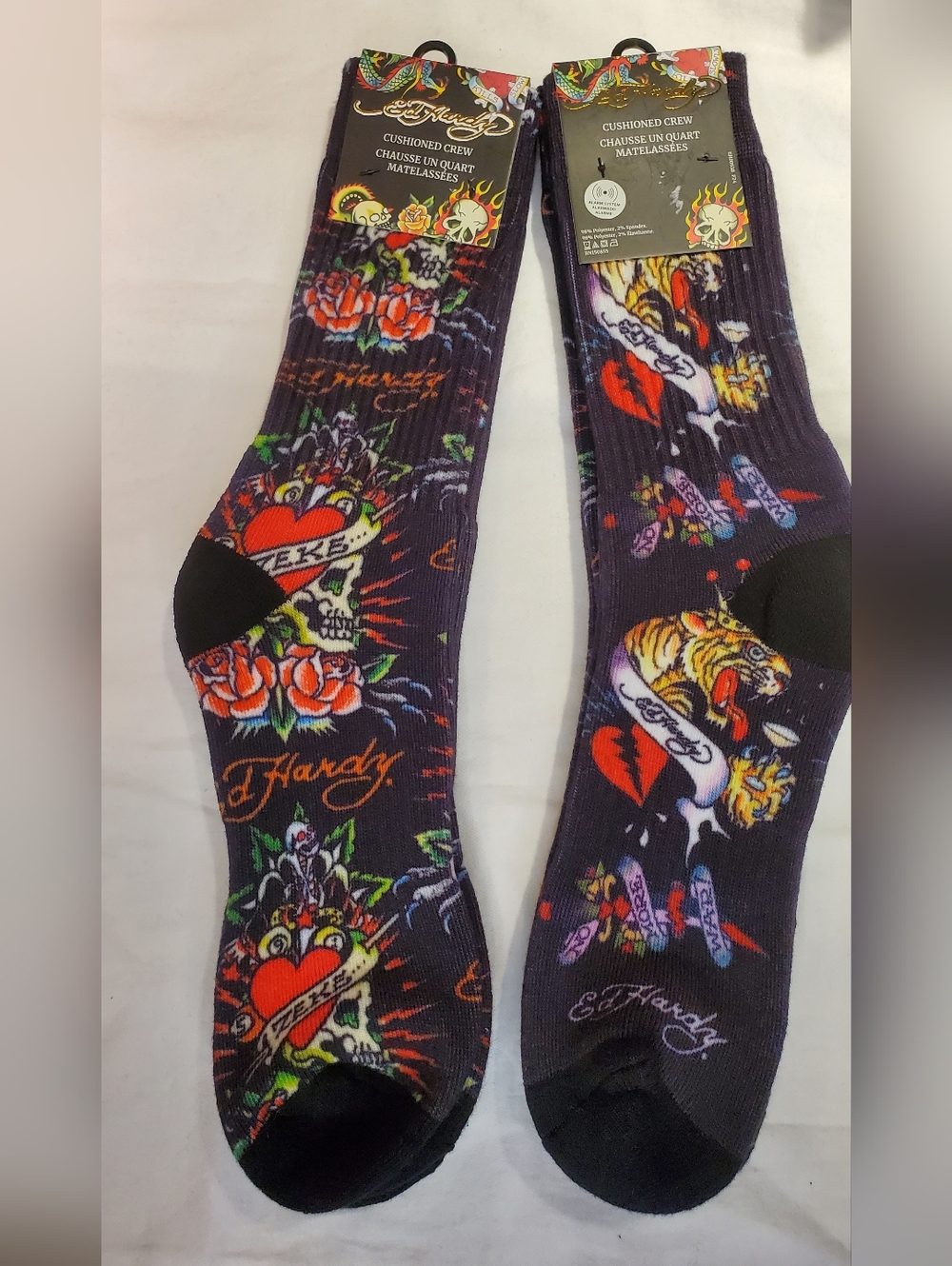 111. NEW - Ed Hardy Skulls & Tigers Cushioned Crew Socks - 2 Pair